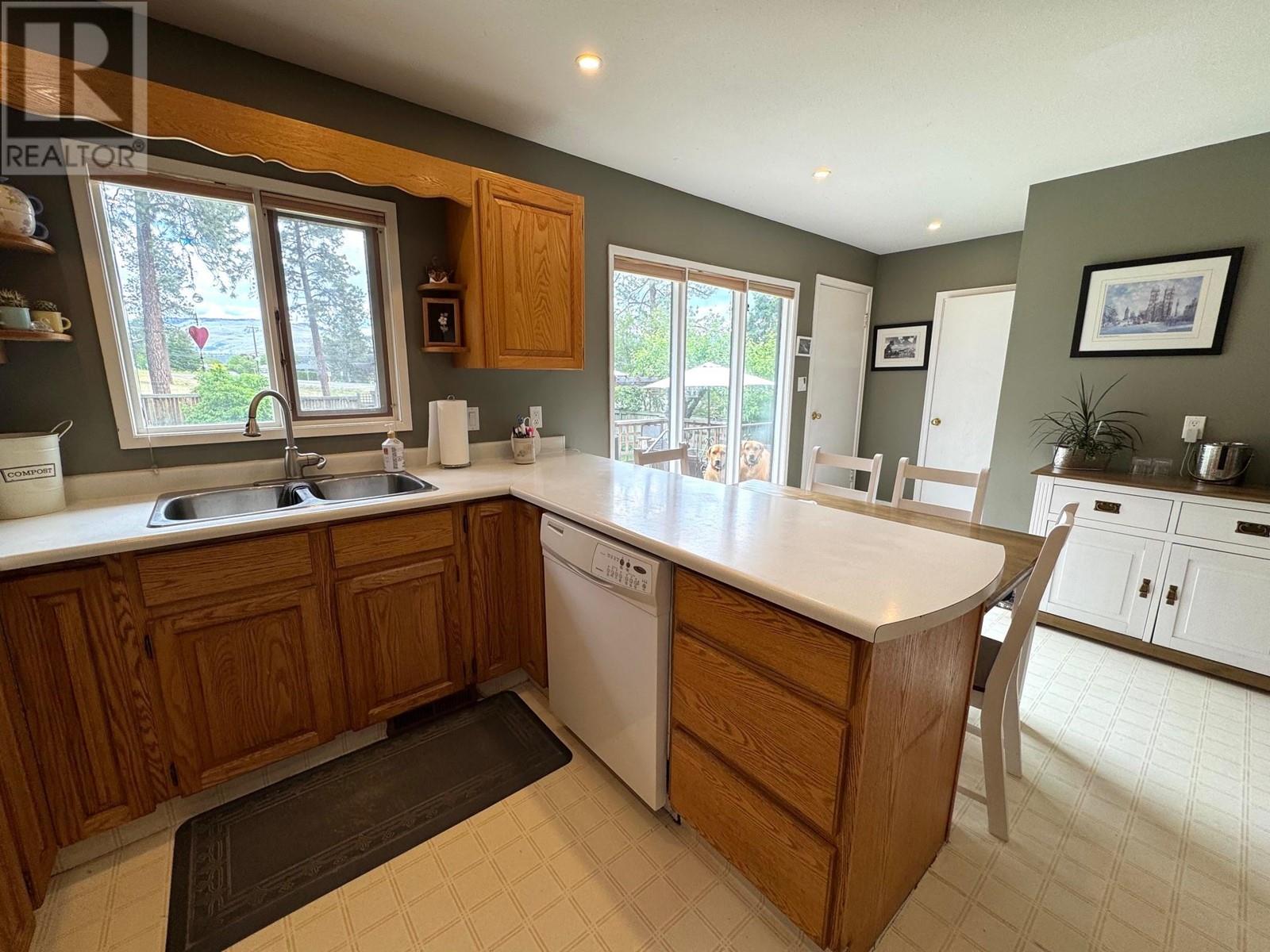 3314 Grimmet Street, Merritt, British Columbia  V1K 1J1 - Photo 6 - 10350622