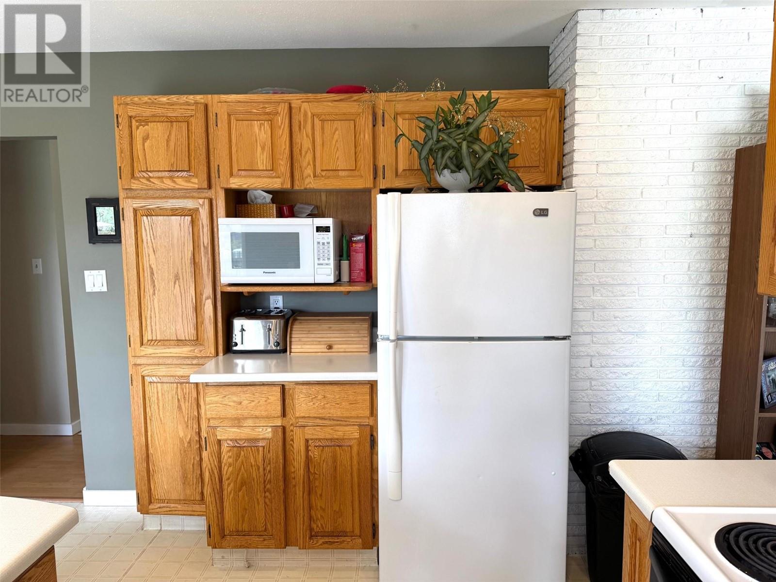 3314 Grimmet Street, Merritt, British Columbia  V1K 1J1 - Photo 8 - 10350622