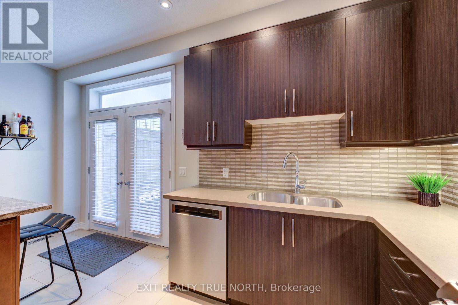 3005 Glover Lane, Burlington, Ontario  L7M 0W2 - Photo 15 - W12193111