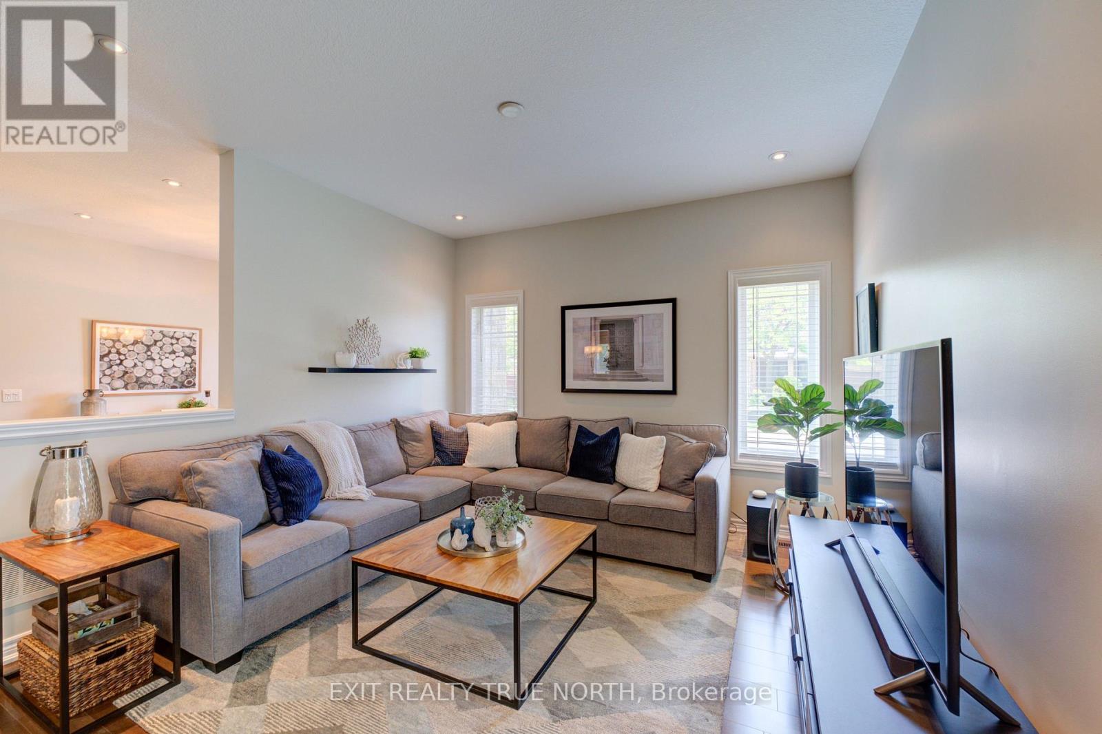 3005 Glover Lane, Burlington, Ontario  L7M 0W2 - Photo 9 - W12193111
