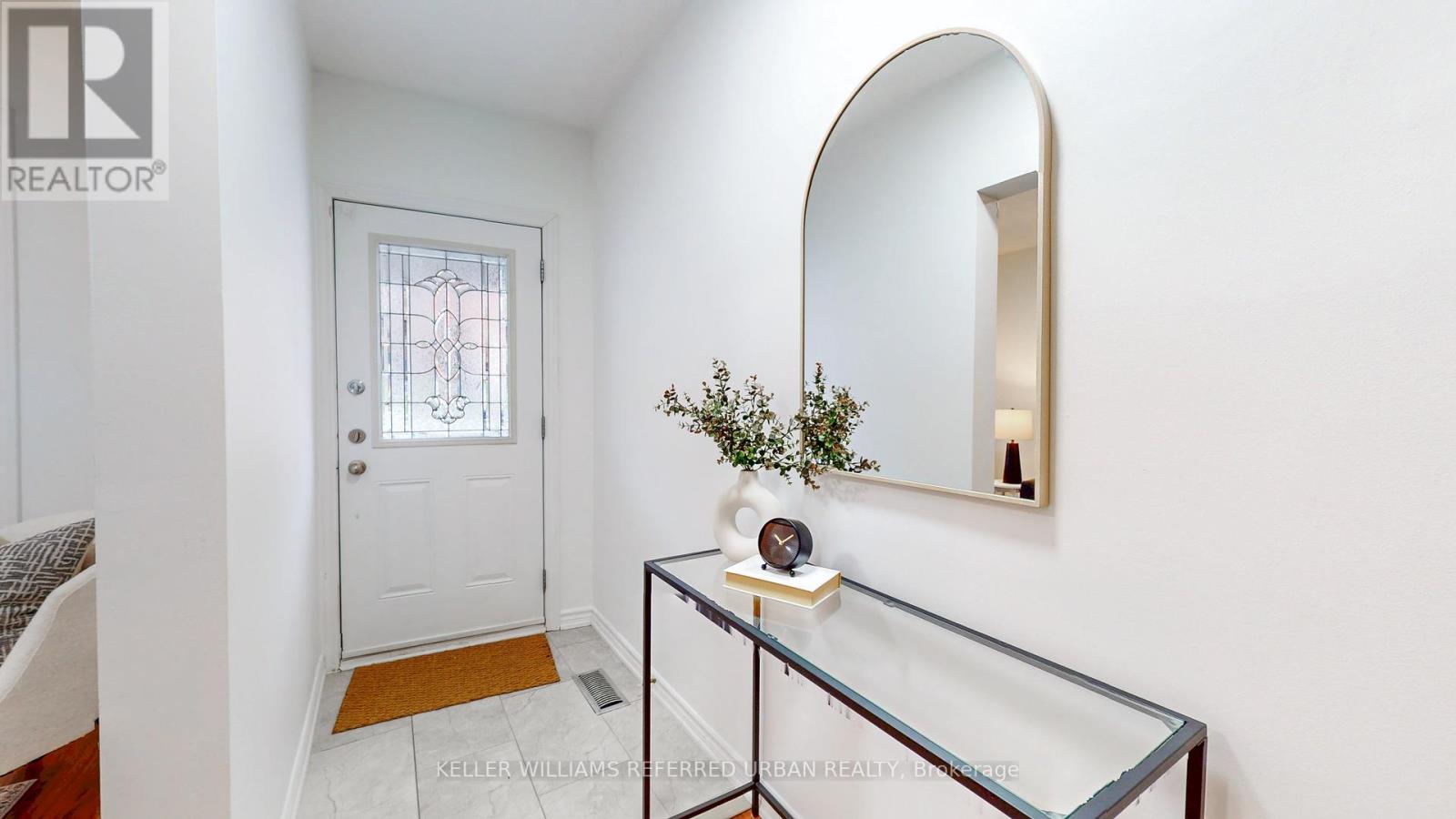 Upper - 1269 Davenport Road, Toronto, Ontario  M6H 2H2 - Photo 2 - W12193116