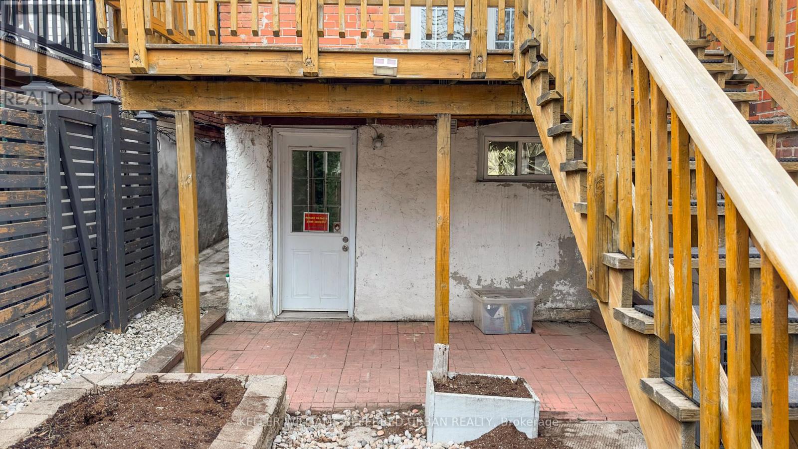 Upper - 1269 Davenport Road, Toronto, Ontario  M6H 2H2 - Photo 32 - W12193116