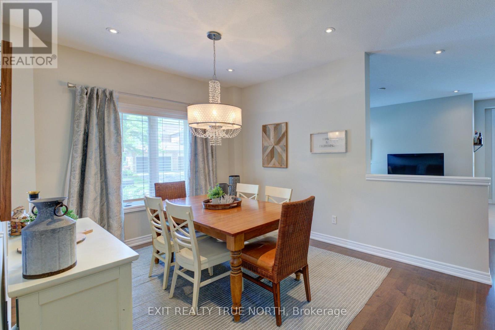 3005 Glover Lane, Burlington, Ontario  L7M 0W2 - Photo 7 - W12193111