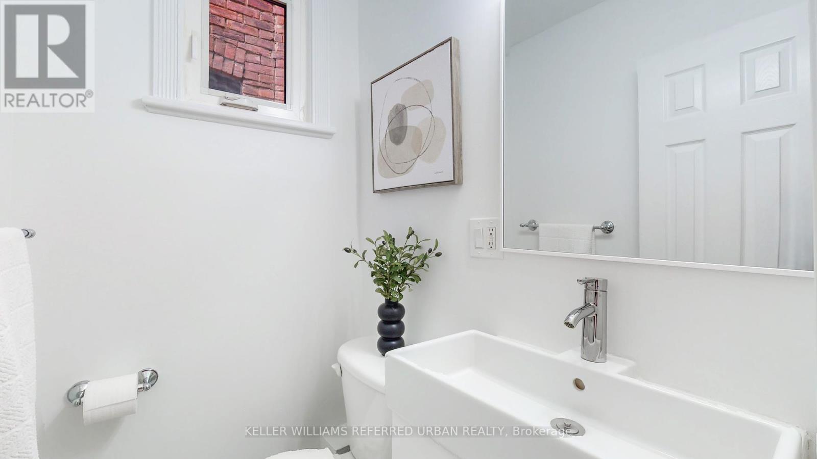 Upper - 1269 Davenport Road, Toronto, Ontario  M6H 2H2 - Photo 15 - W12193116