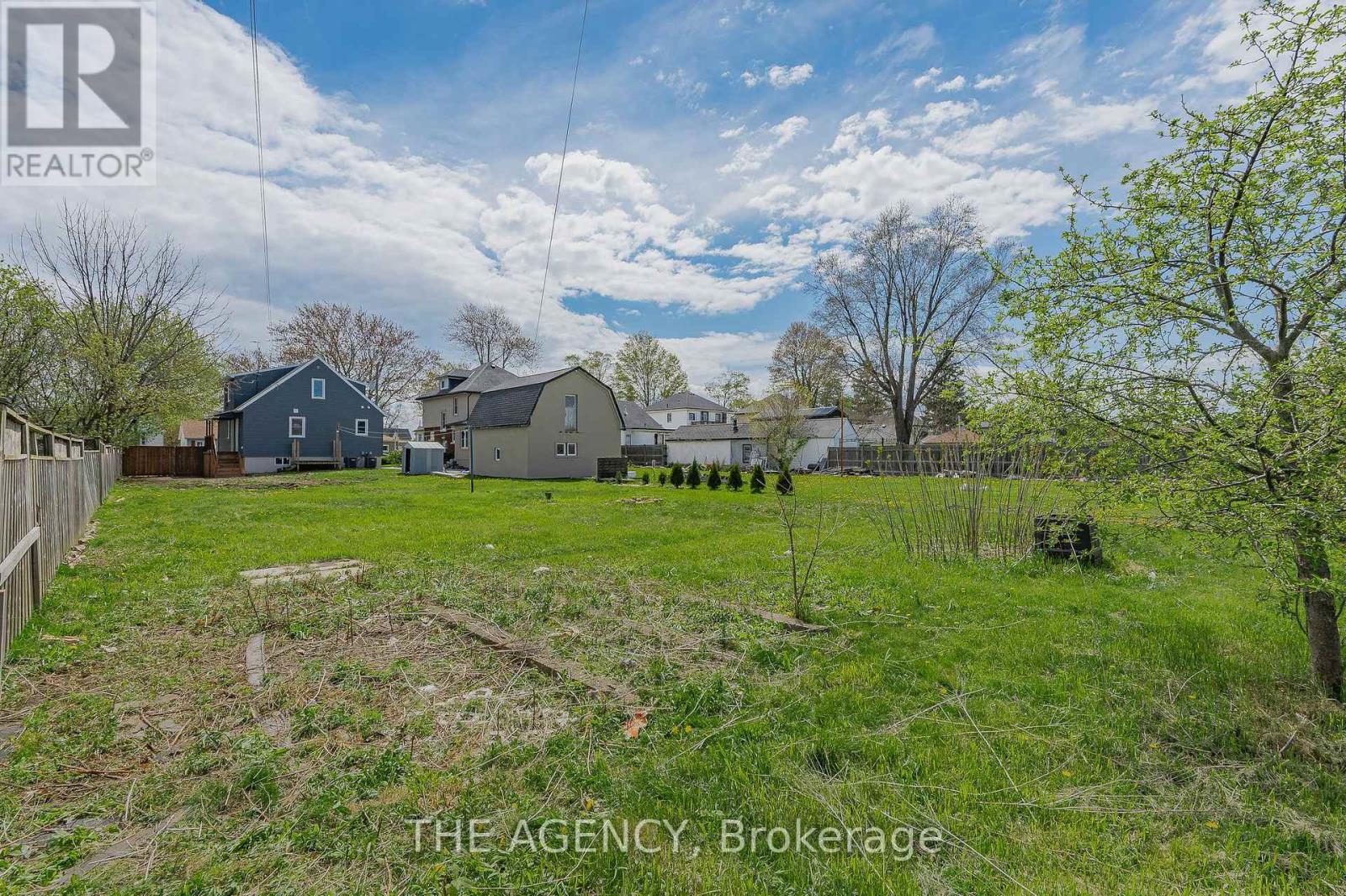 15 Mccain Street, Port Colborne, Ontario  L3K 3P7 - Photo 37 - X12192603