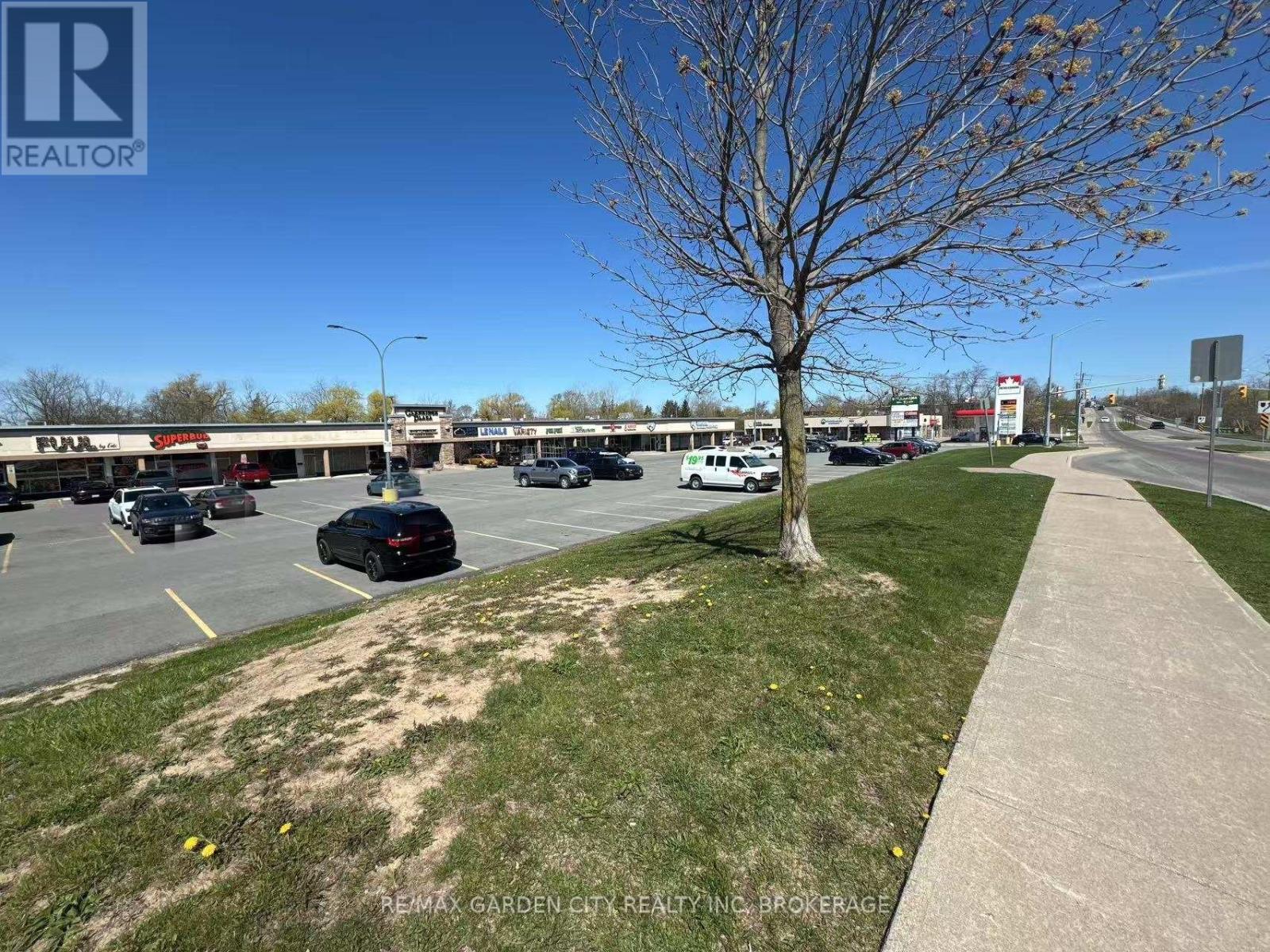9 - 216-224 Glenridge Avenue, St. Catharines (Glendale/glenridge), Ontario  L2T 3J8 - Photo 17 - X12192601