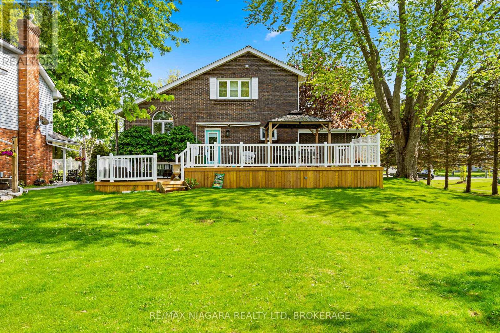 144 Tennessee Avenue, Port Colborne (Sugarloaf), Ontario  L3K 2R9 - Photo 35 - X12192912