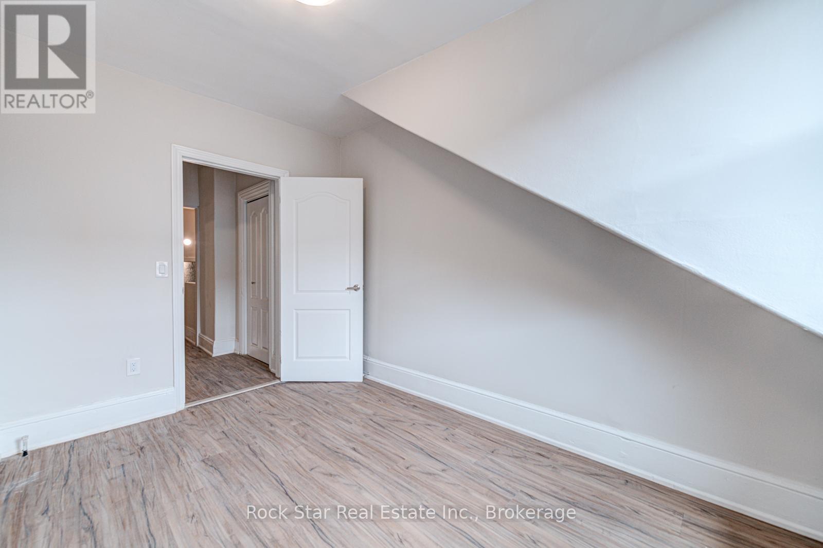 115 Cannon Street E, Hamilton, Ontario  L8L 2A2 - Photo 25 - X12193234