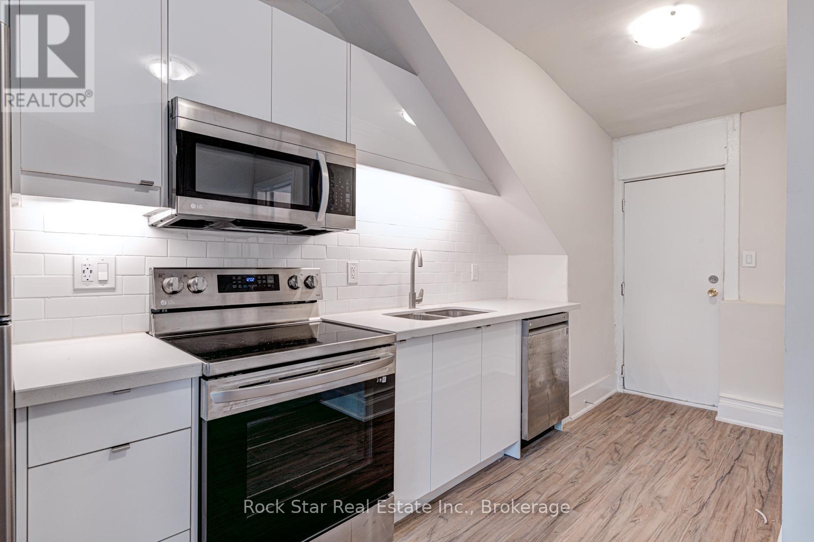 115 Cannon Street E, Hamilton, Ontario  L8L 2A2 - Photo 20 - X12193237