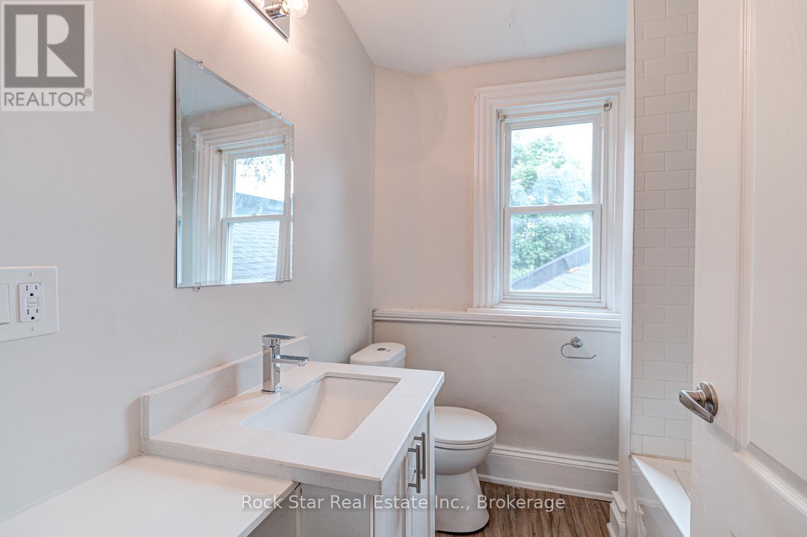 115 Cannon Street E, Hamilton, Ontario  L8L 2A2 - Photo 26 - X12193237