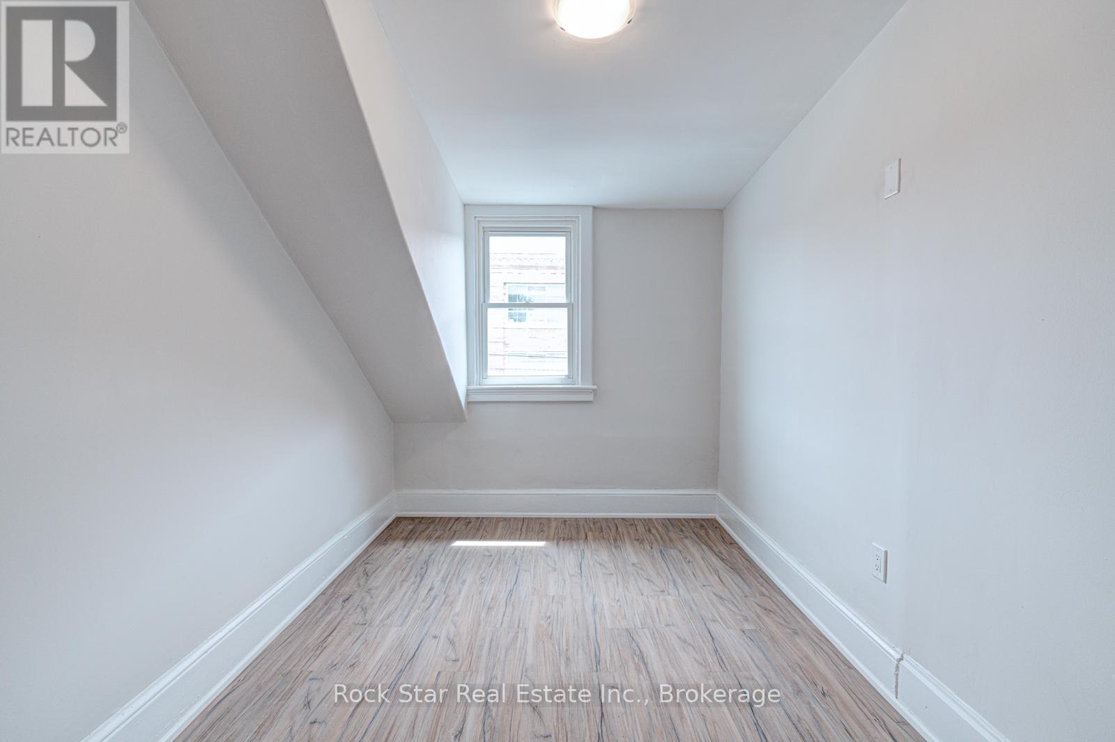 115 Cannon Street E, Hamilton, Ontario  L8L 2A2 - Photo 24 - X12193237