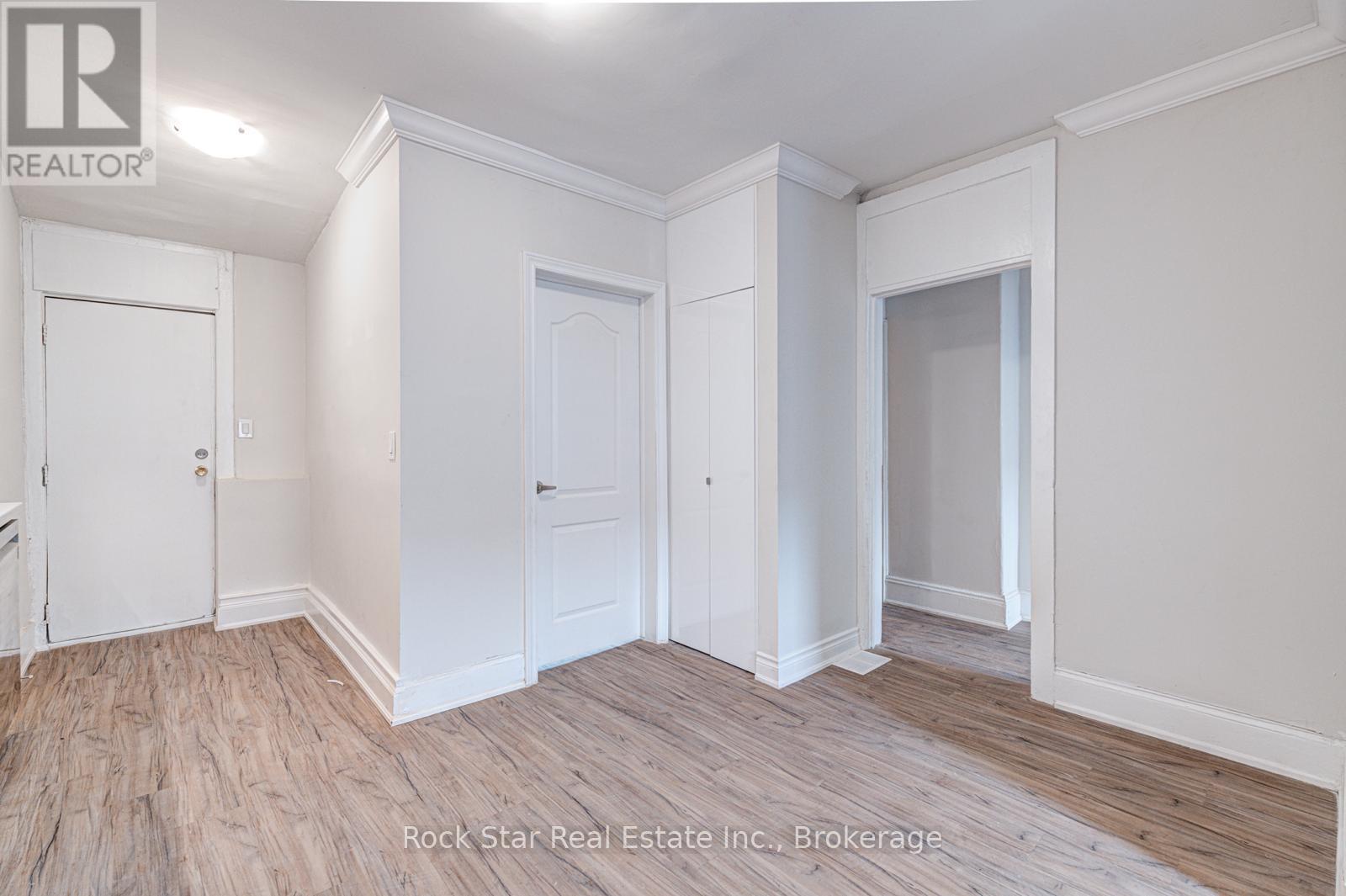 115 Cannon Street E, Hamilton, Ontario  L8L 2A2 - Photo 9 - X12193234