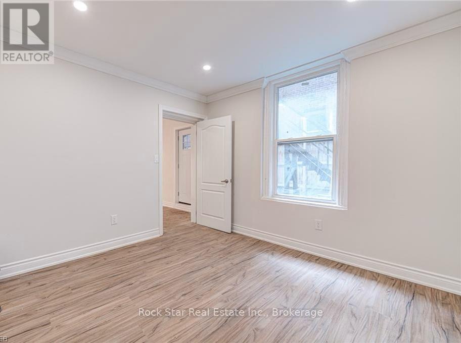 115 Cannon Street E, Hamilton, Ontario  L8L 2A2 - Photo 8 - X12193237