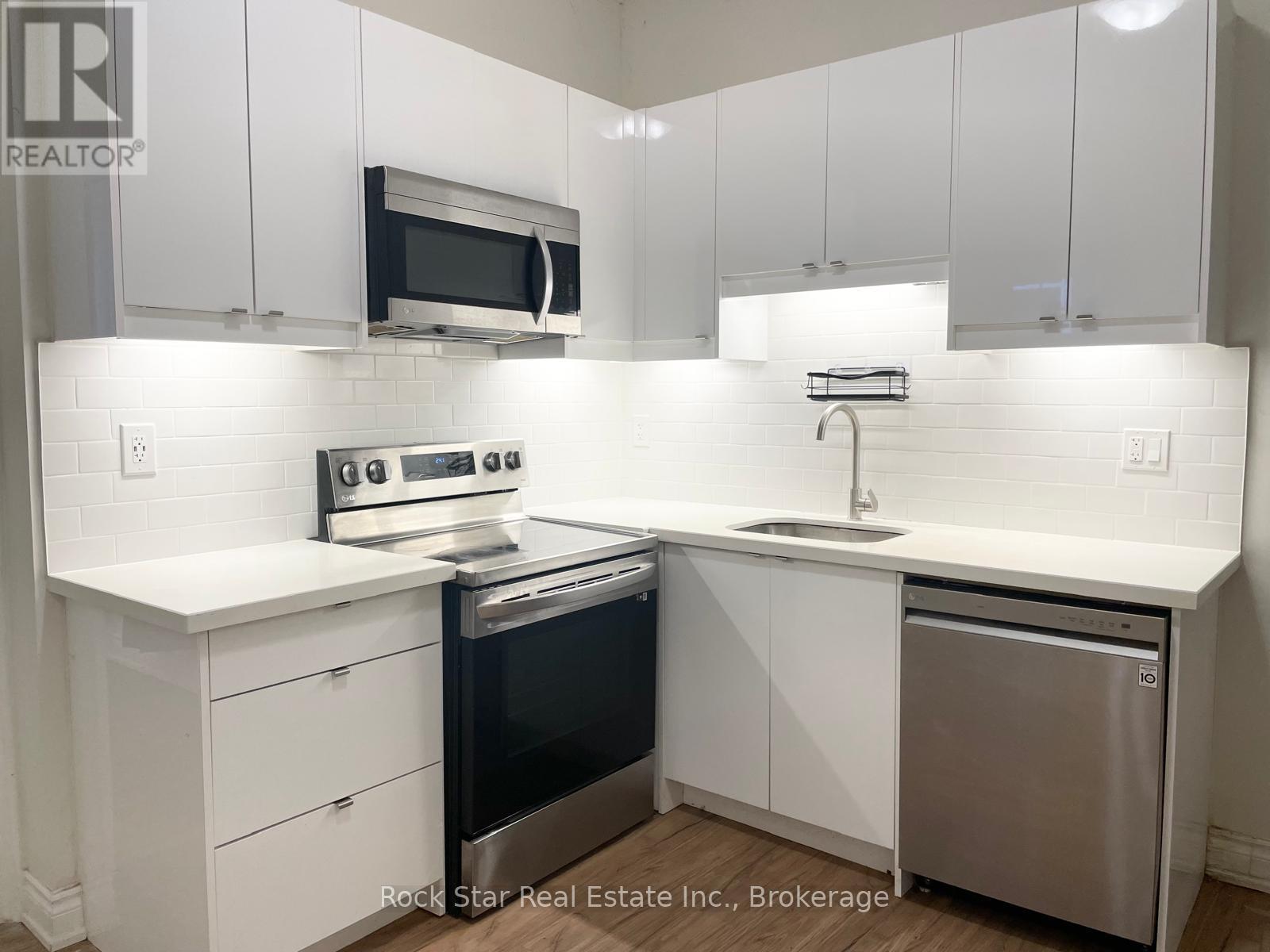 115 Cannon Street E, Hamilton, Ontario  L8L 2A2 - Photo 6 - X12193237