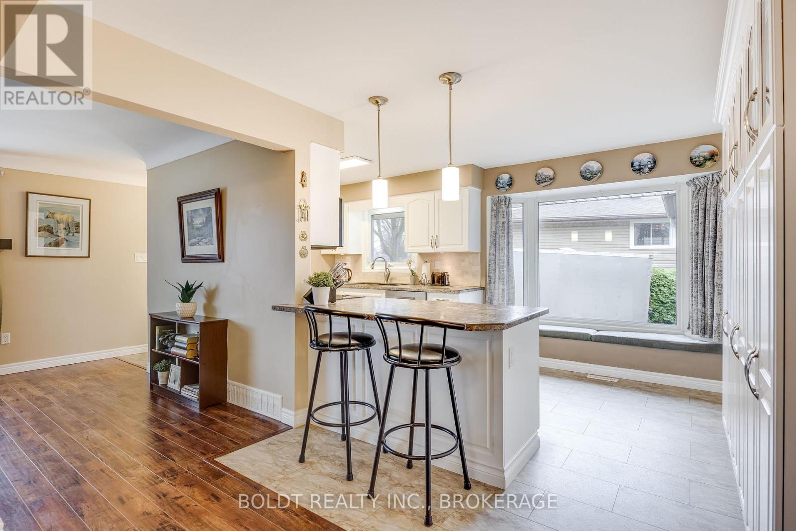 4993 Heather Avenue, Niagara Falls, Ontario  L2E 5J3 - Photo 7 - X12192992