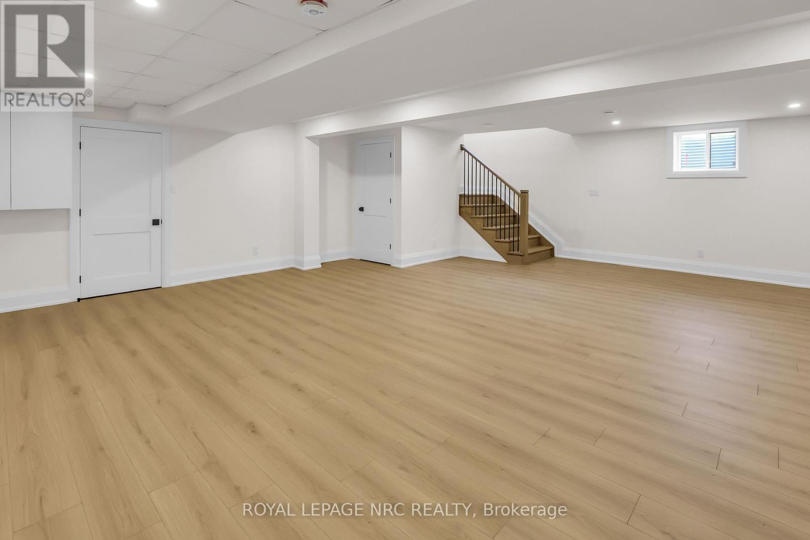 2021 Victoria Avenue, Pelham, Ontario  L0S 1C0 - Photo 18 - X12193278