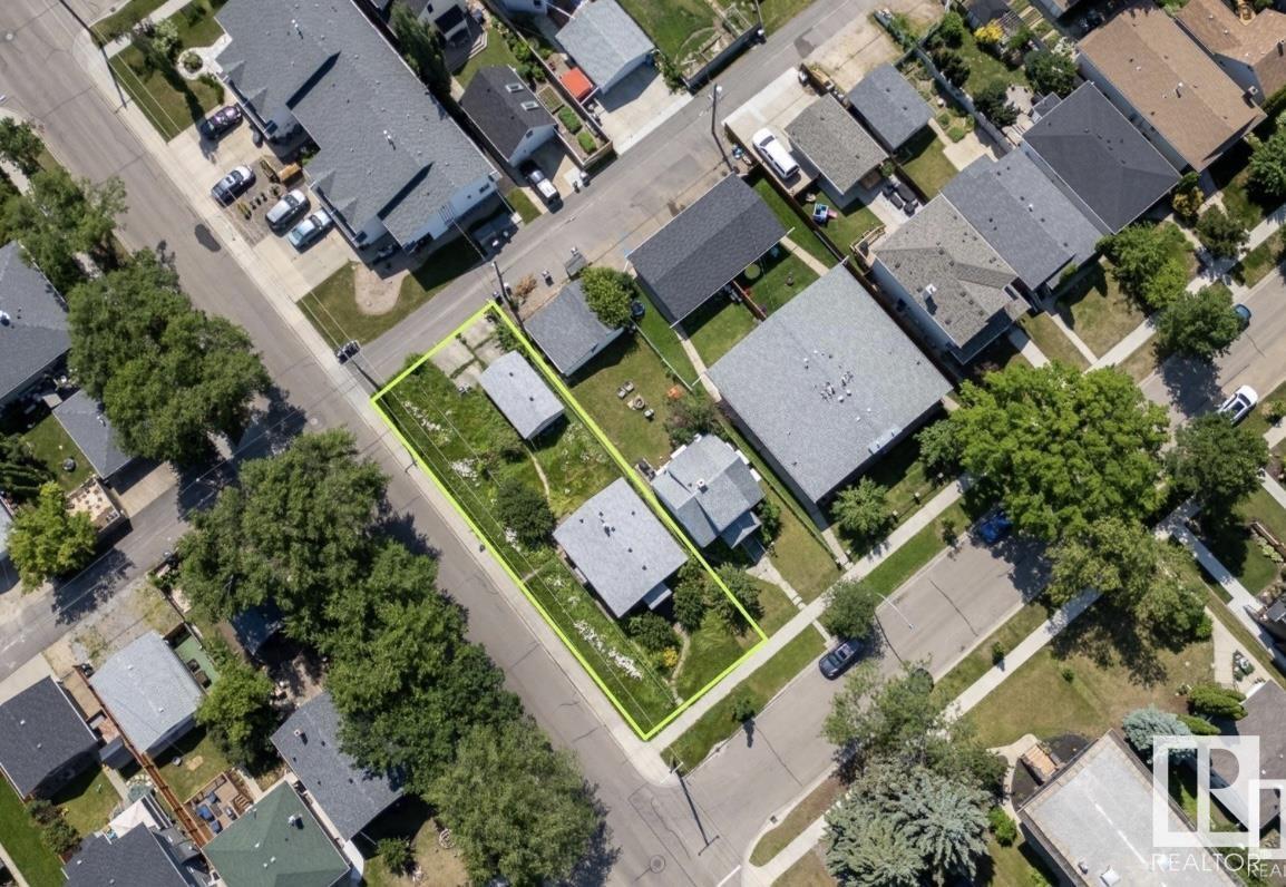 Property at 8901 78 AV NW image 1