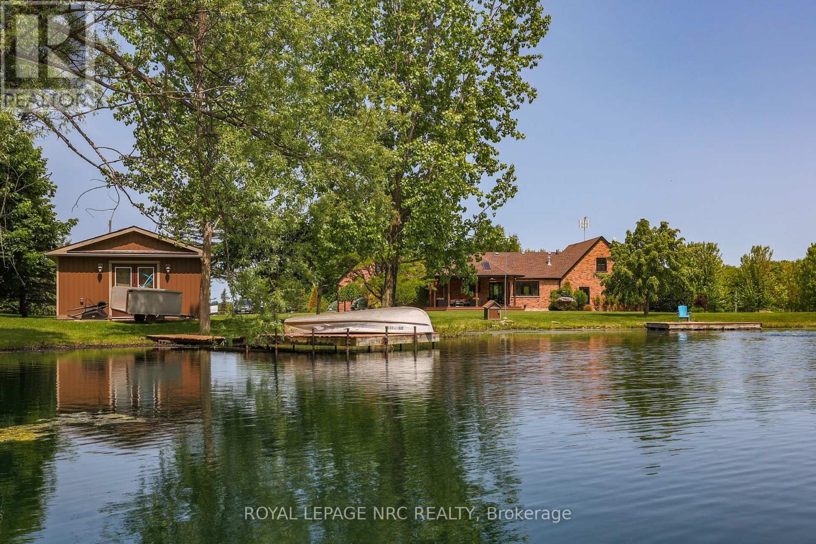 2021 Victoria Avenue, Pelham, Ontario  L0S 1C0 - Photo 7 - X12193278