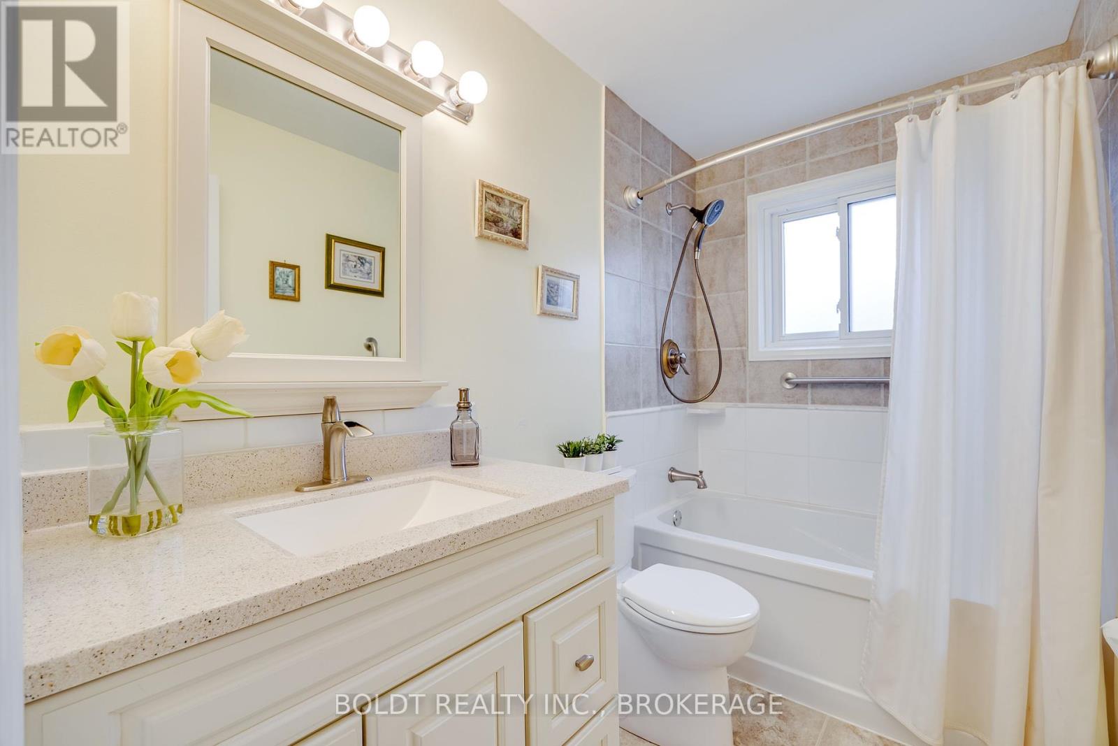 4993 Heather Avenue, Niagara Falls, Ontario  L2E 5J3 - Photo 13 - X12192992