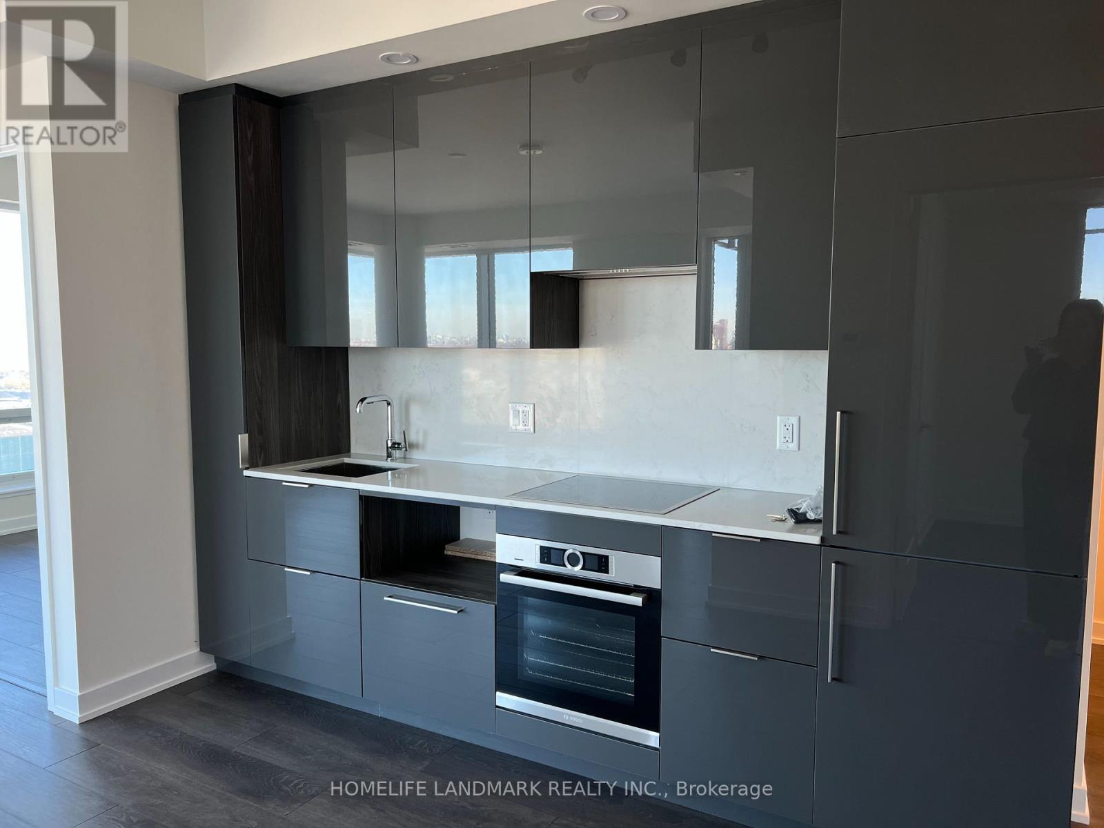 4407 - 28 Freeland Street, Toronto (Waterfront Communities), Ontario  M5E 0E3 - Photo 8 - C12193132