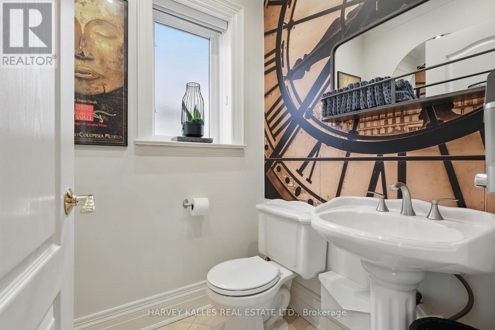362 Broadway Avenue, Toronto (Mount Pleasant East), Ontario  M4P 1X2 - Photo 12 - C12193231