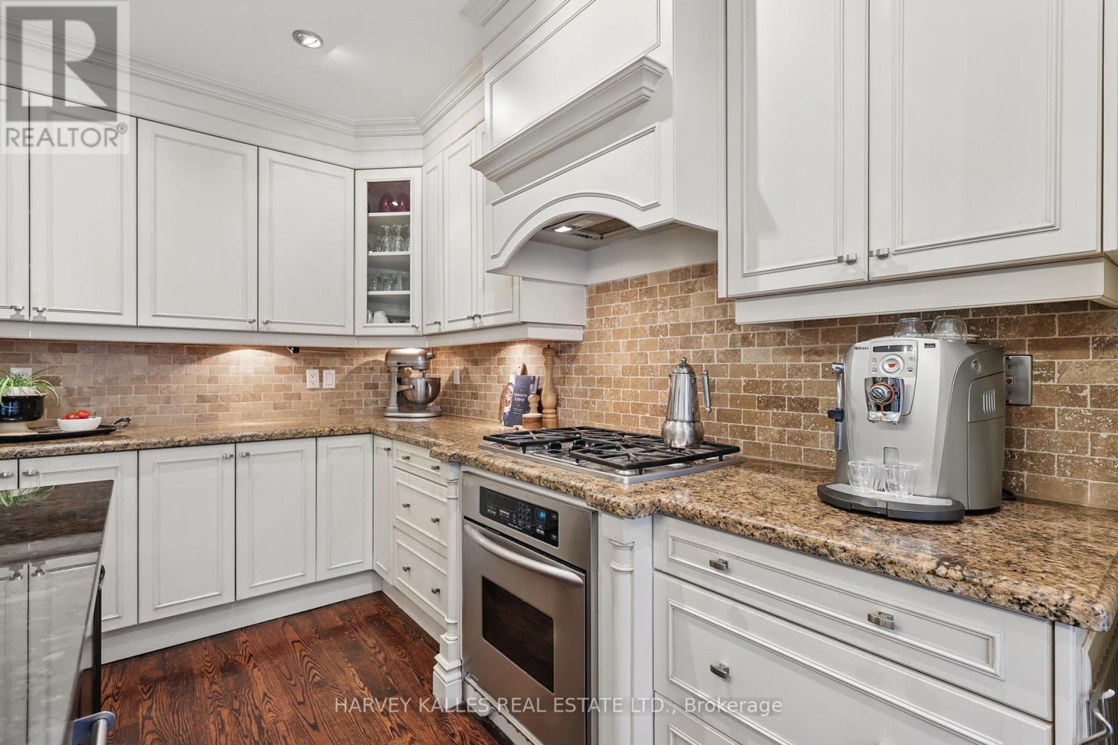 362 Broadway Avenue, Toronto (Mount Pleasant East), Ontario  M4P 1X2 - Photo 20 - C12193231