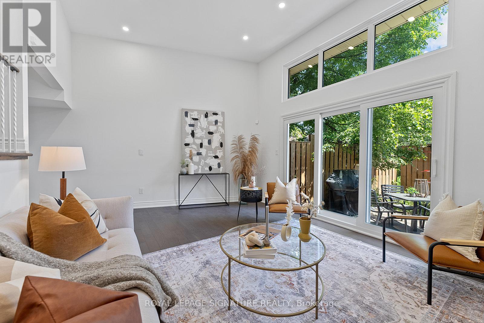 70 JENNY WRENWAY, Toronto, Ontario