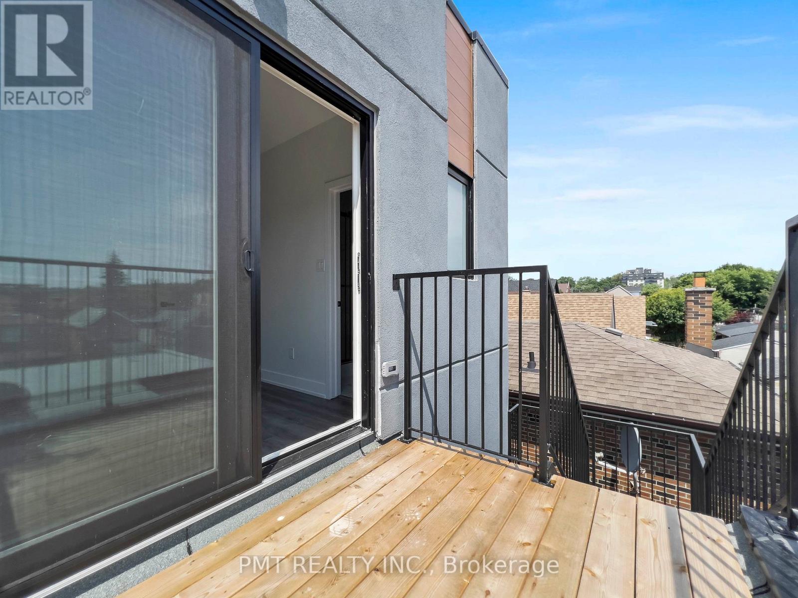 3fm - 531 Delaware Avenue N, Toronto, Ontario  M6H 2V3 - Photo 18 - C12193274