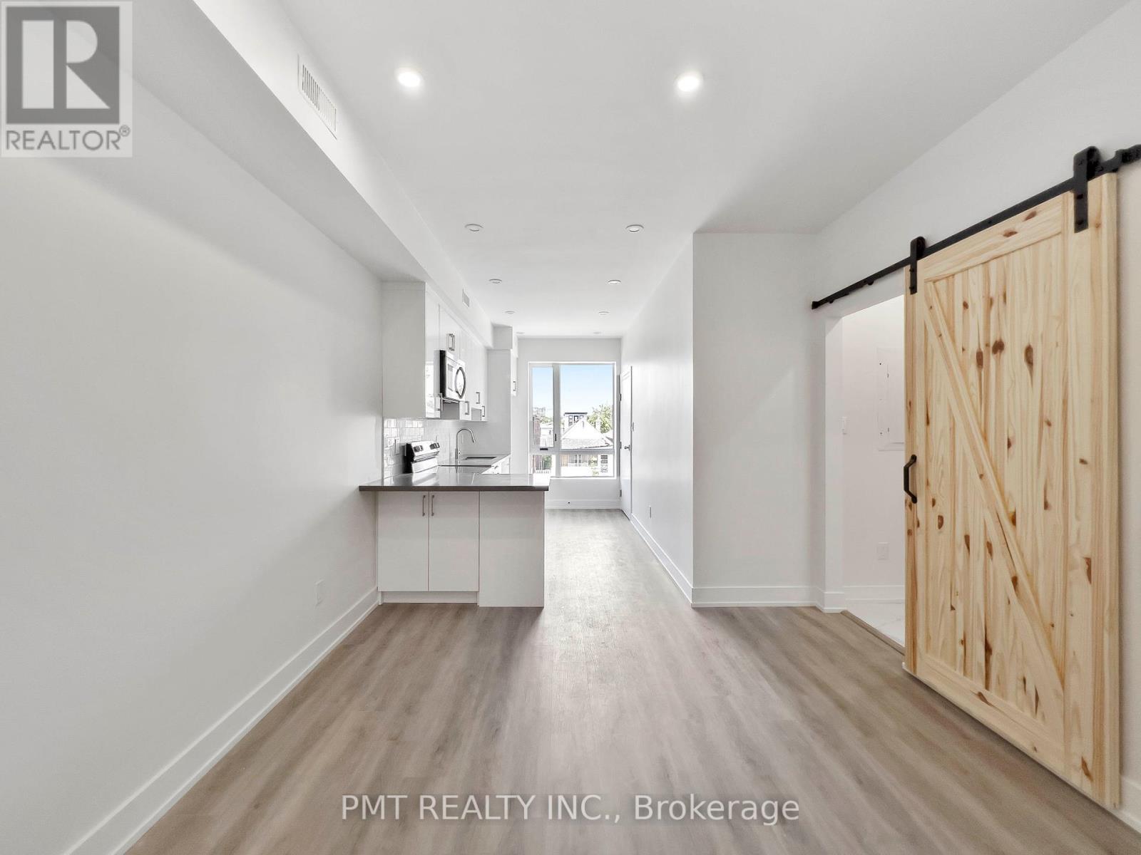 3fm - 531 Delaware Avenue N, Toronto (Wychwood), Ontario  M6H 2V3 - Photo 2 - C12193274