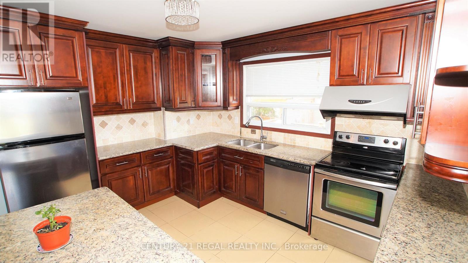 MAIN - 32 NIANTIC CRESCENT, toronto (parkwoods-donalda), Ontario