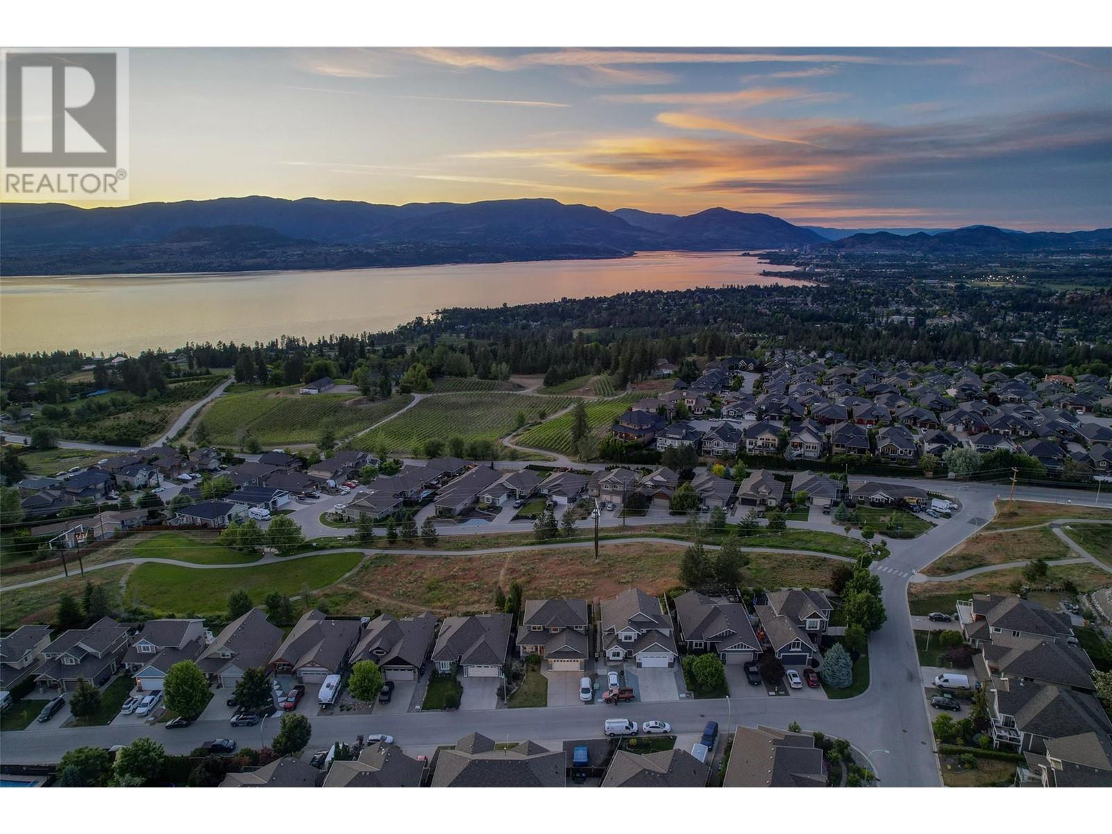 624 Lefevere Avenue, Kelowna, BC V1W5G7