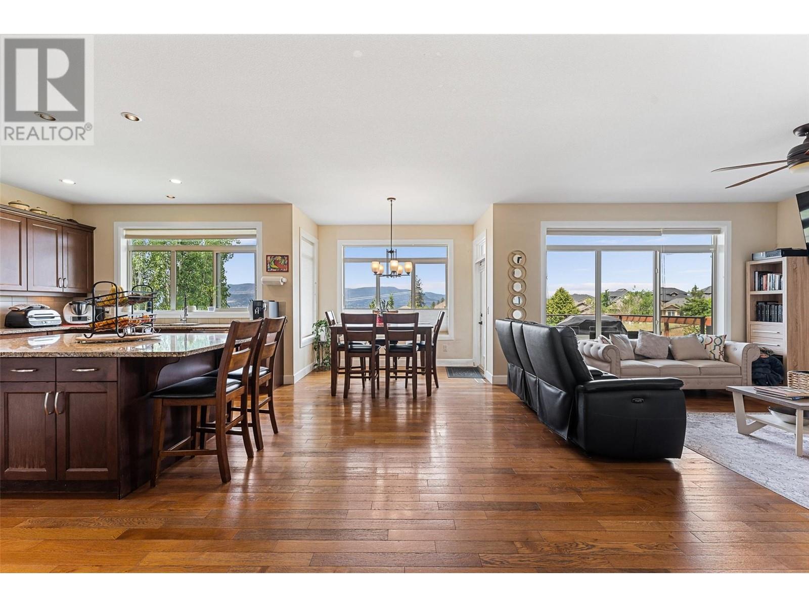 Property at 624 Lefevere Avenue image 5