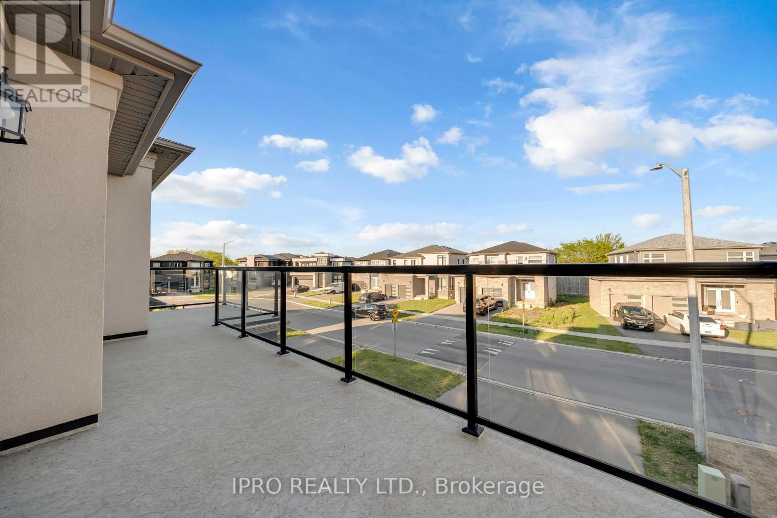 7878 Seabiscuit Drive, Niagara Falls, Ontario  L2H 3T9 - Photo 20 - X12170760