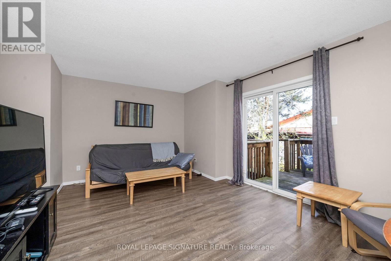 4 - 1055 Gordon Street, Guelph (Kortright West), Ontario  N1G 4X9 - Photo 10 - X12188756