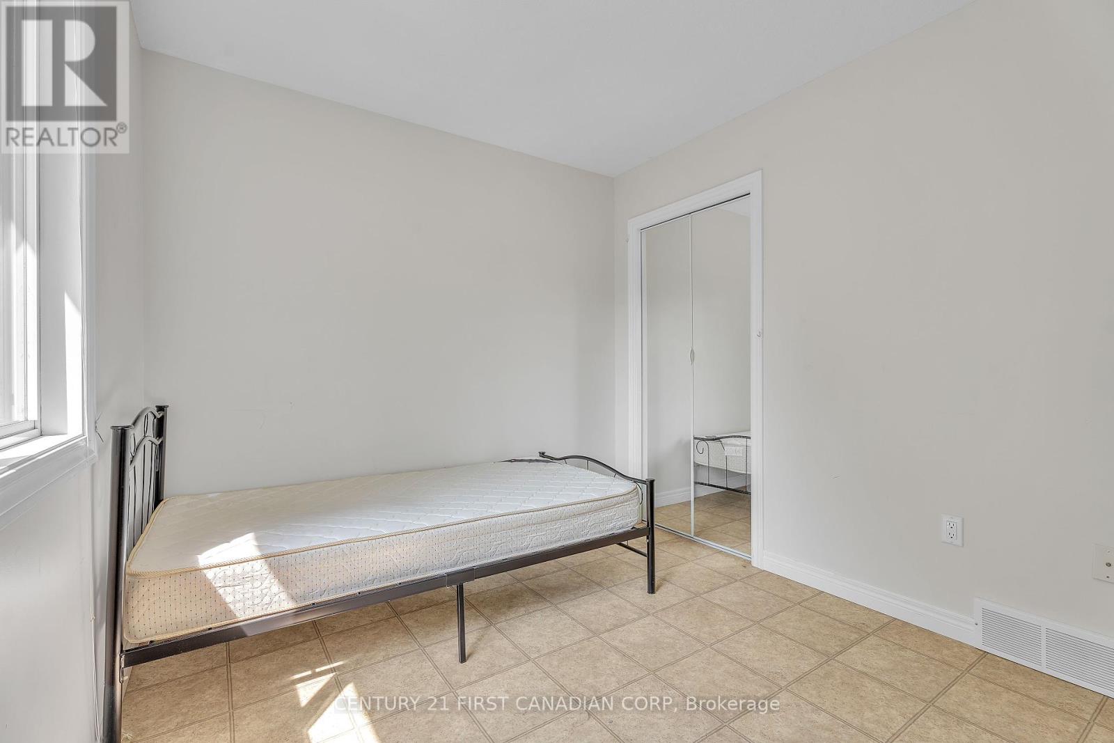 567 Sprucewood Drive, London North, Ontario  N5X 4J5 - Photo 21 - X12158961