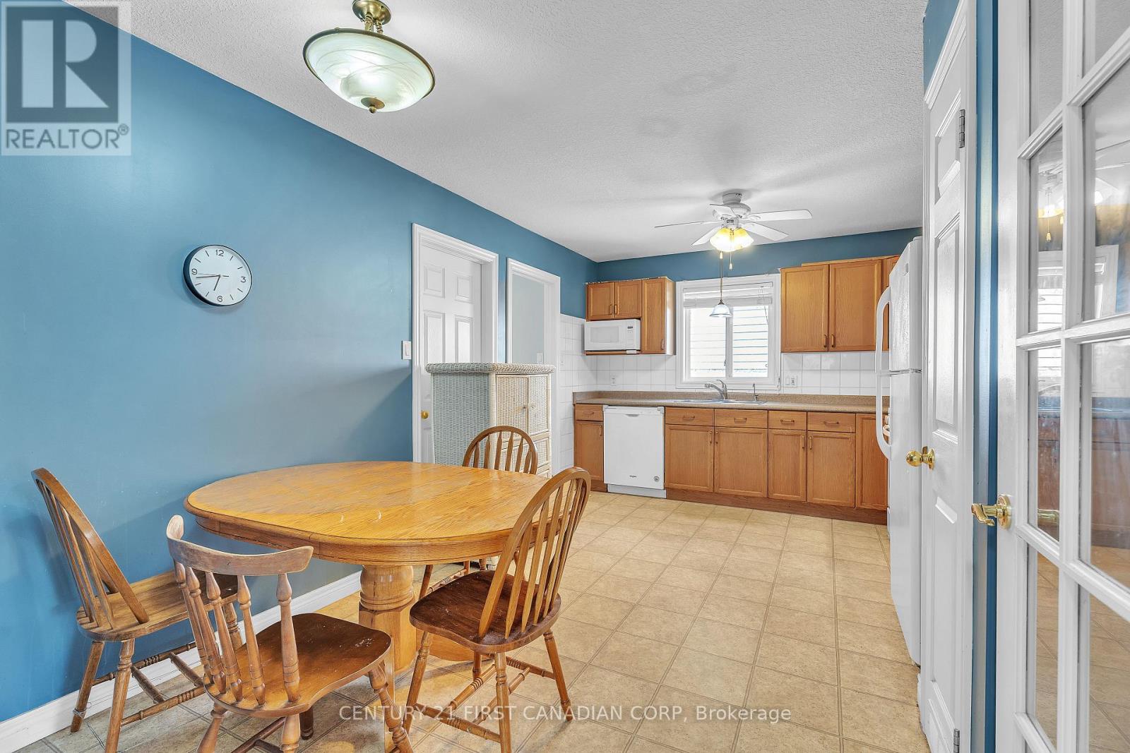 567 Sprucewood Drive, London North (North C), Ontario  N5X 4J5 - Photo 11 - X12158961