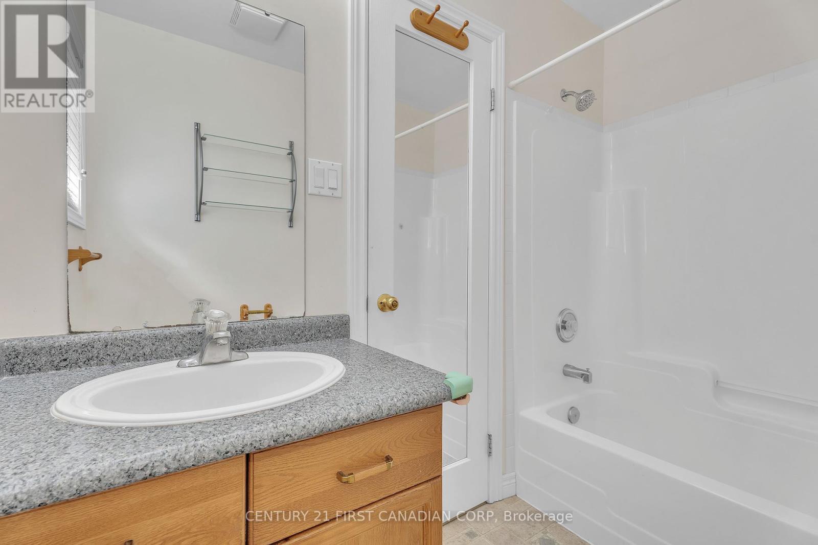 567 Sprucewood Drive, London North (North C), Ontario  N5X 4J5 - Photo 19 - X12158961
