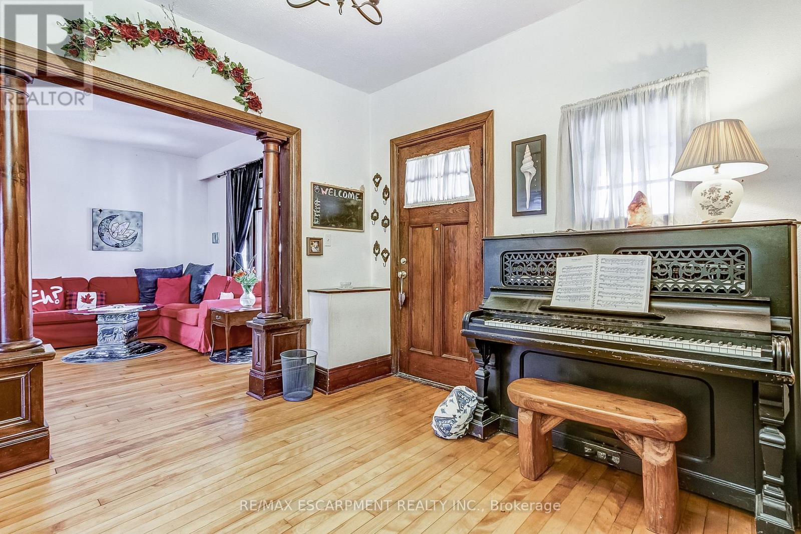 51 Canada Street, Hamilton, Ontario  L8P 1P1 - Photo 8 - X12192461