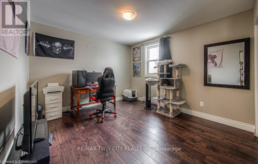 2 - 186 Queen Street N, Kitchener, Ontario  N2H 2J2 - Photo 12 - X12192501