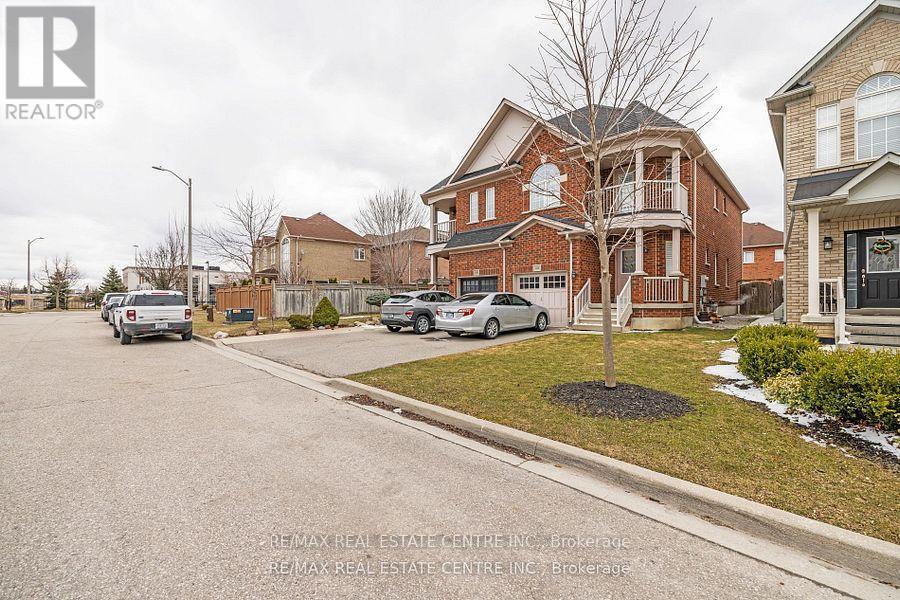 Property at 108 OZNER CRESCENT image 2