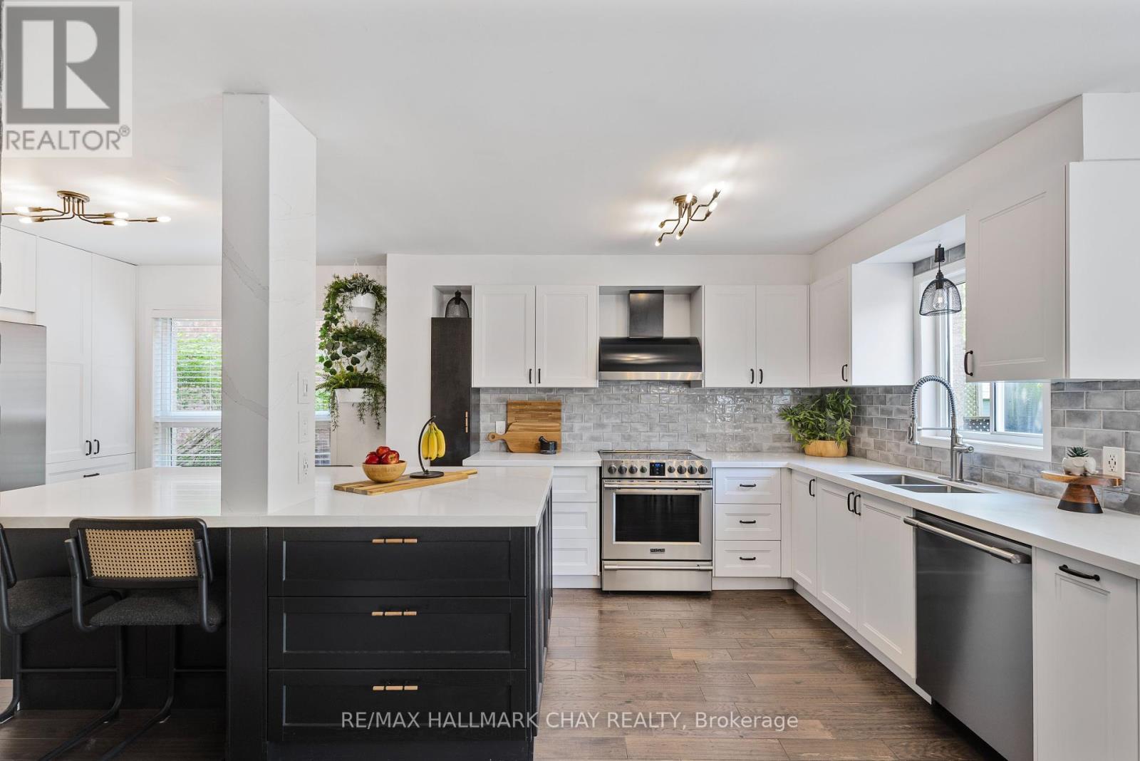 351 Cundles Road W, Barrie, Ontario  L4N 7C8 - Photo 13 - S12193139