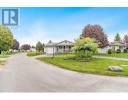2 ST JAMES PLACE, Wasaga Beach, Ontario
