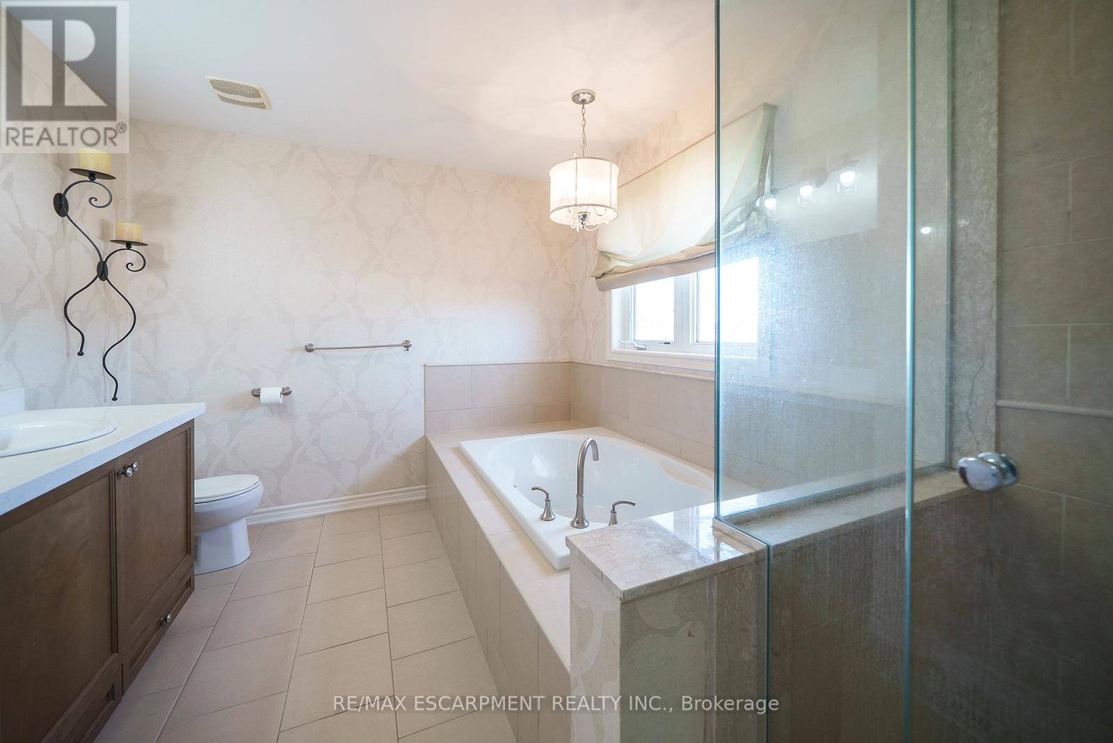 306 Blackburn Drive, Brantford, Ontario  N3T 0G1 - Photo 22 - X12192742