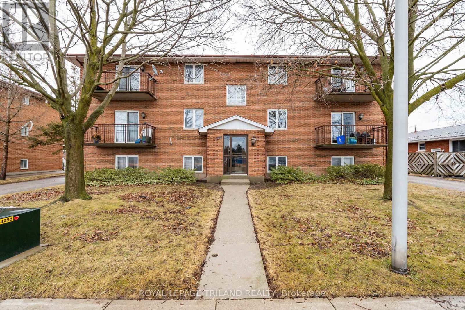 221 HIGHVIEW DRIVE, St. Thomas, Ontario