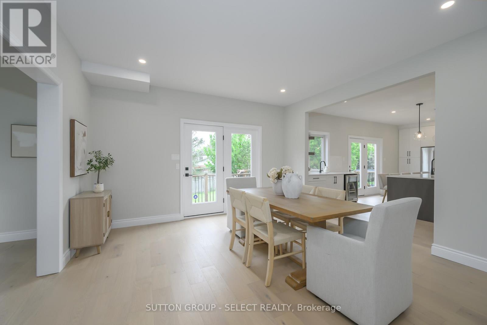 38 Moraine Walk, London North, Ontario  N6G 4Y8 - Photo 12 - X12193463