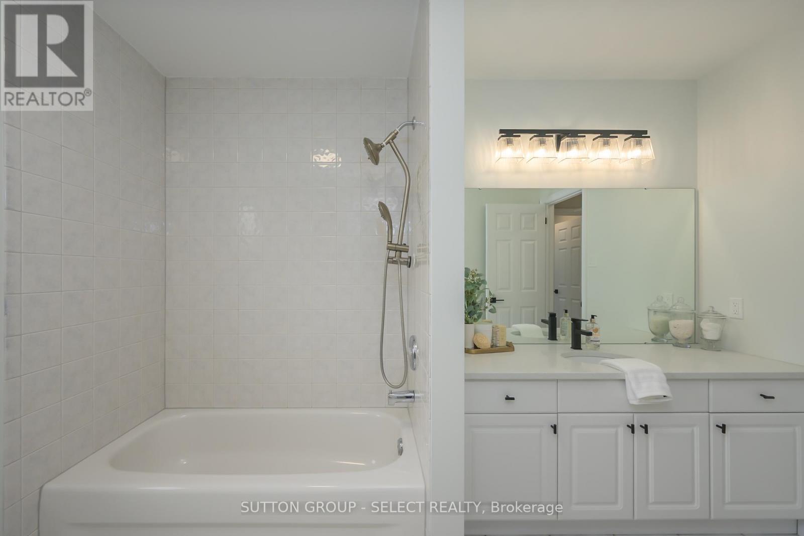38 Moraine Walk, London North, Ontario  N6G 4Y8 - Photo 34 - X12193463
