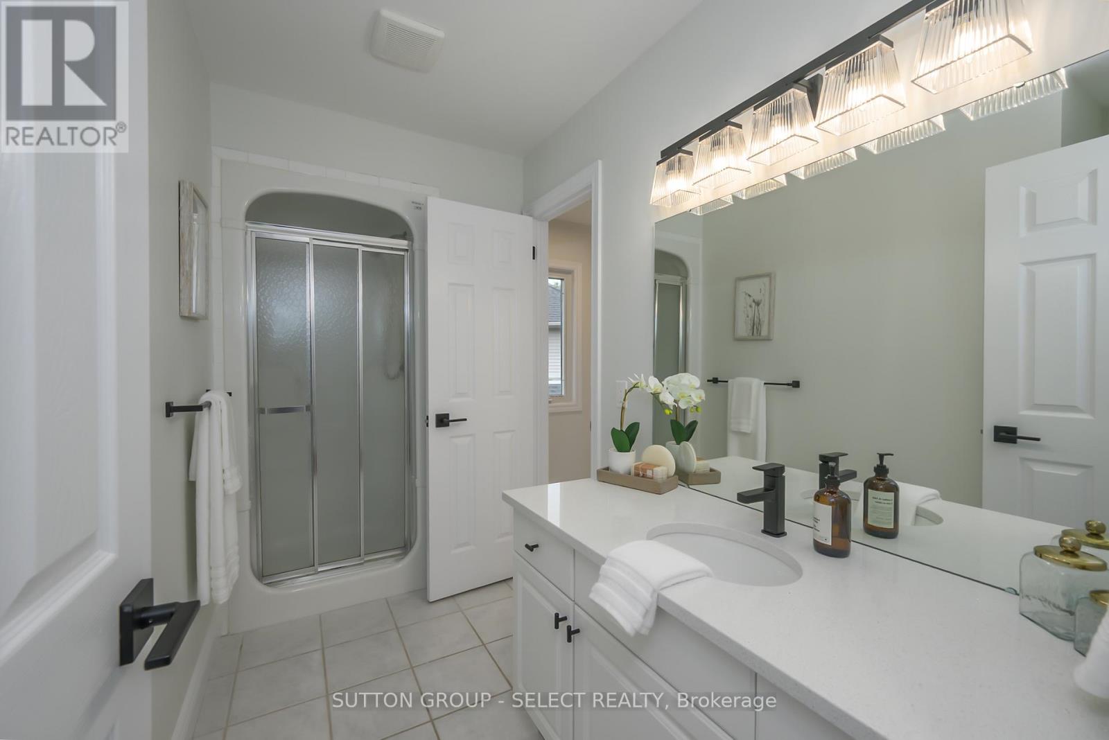 38 Moraine Walk, London North, Ontario  N6G 4Y8 - Photo 35 - X12193463
