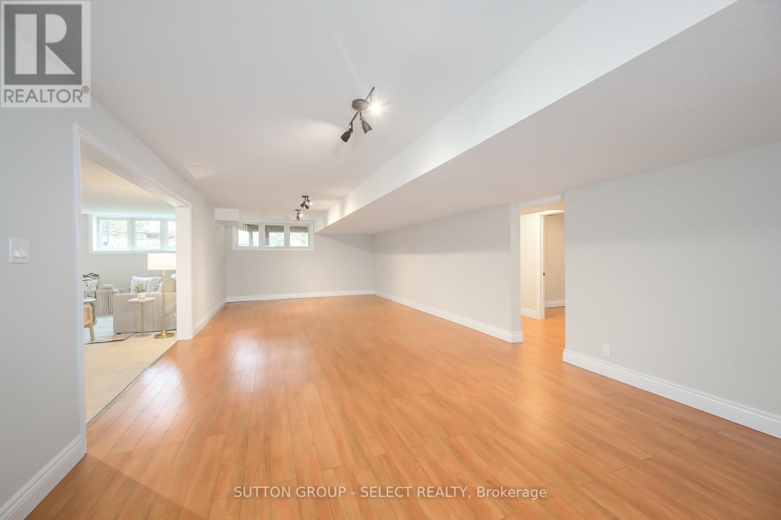 38 Moraine Walk, London North, Ontario  N6G 4Y8 - Photo 40 - X12193463