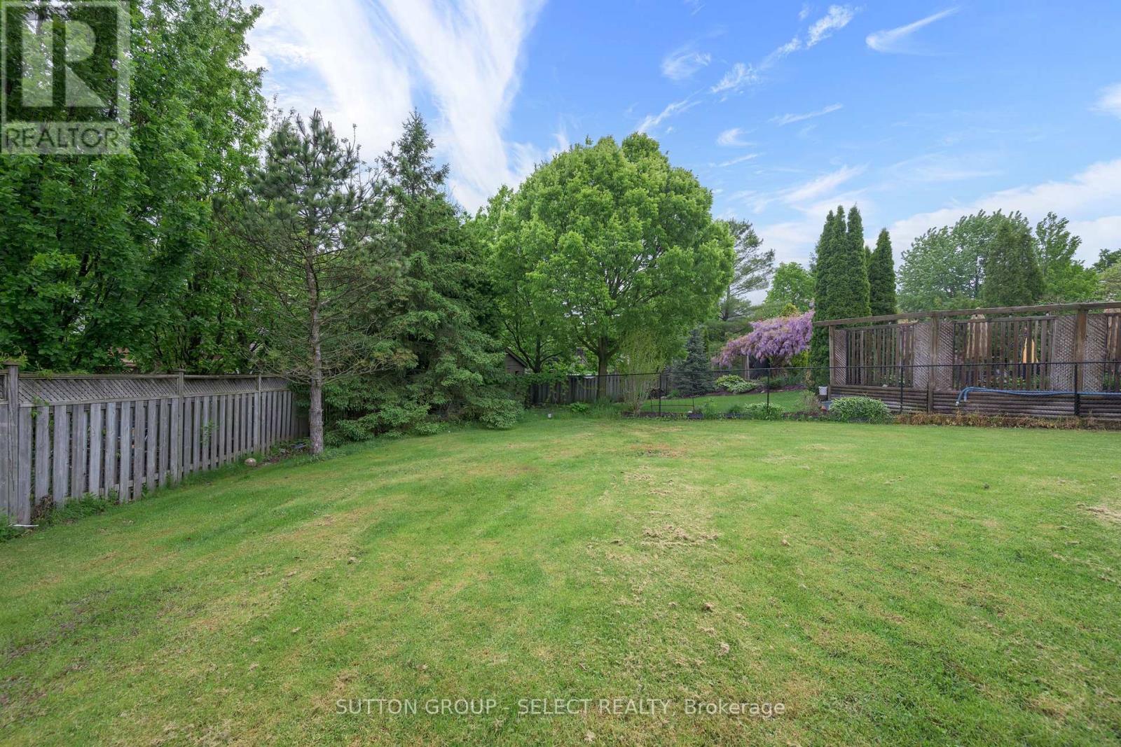 38 Moraine Walk, London North, Ontario  N6G 4Y8 - Photo 43 - X12193463