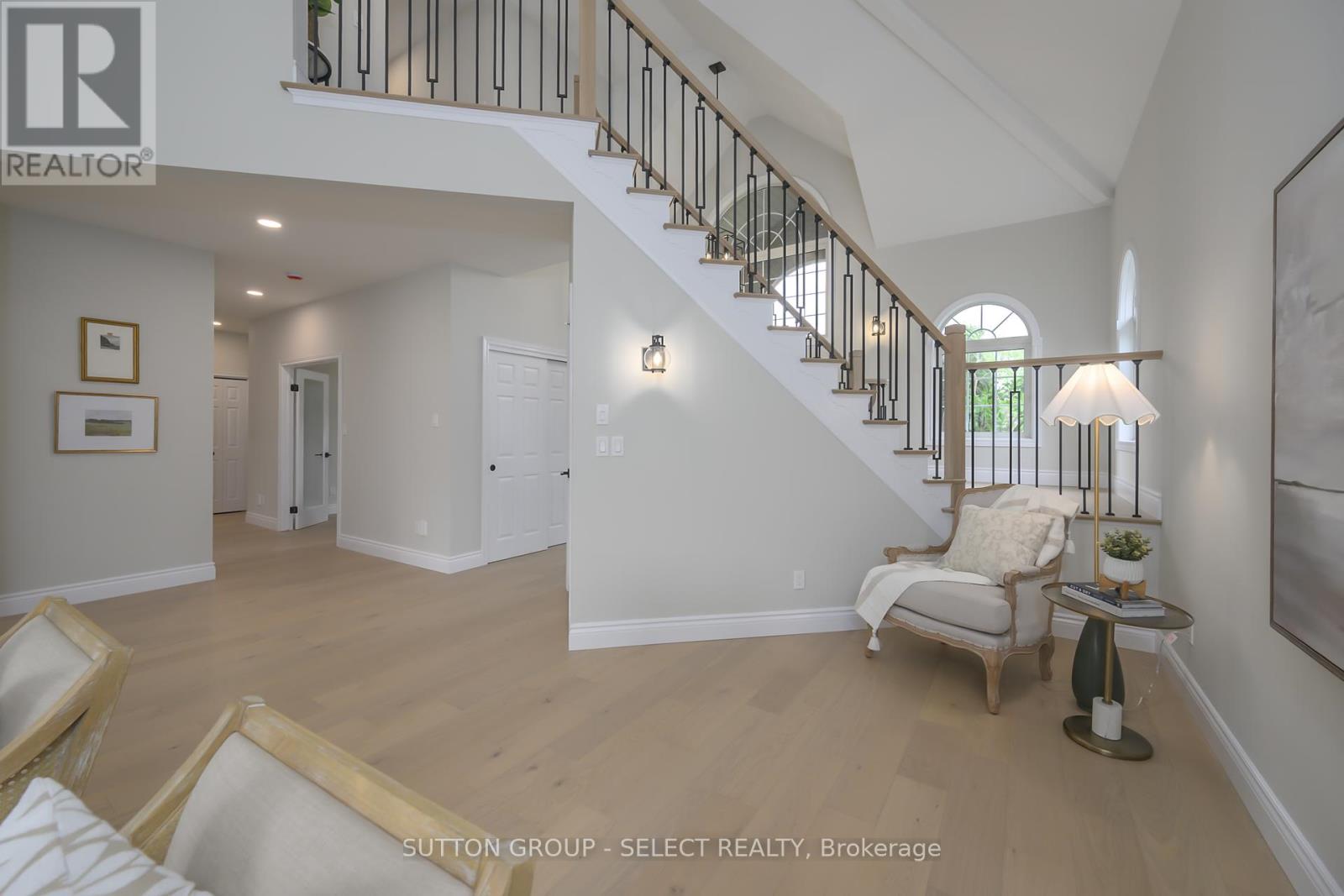 38 Moraine Walk, London North, Ontario  N6G 4Y8 - Photo 8 - X12193463